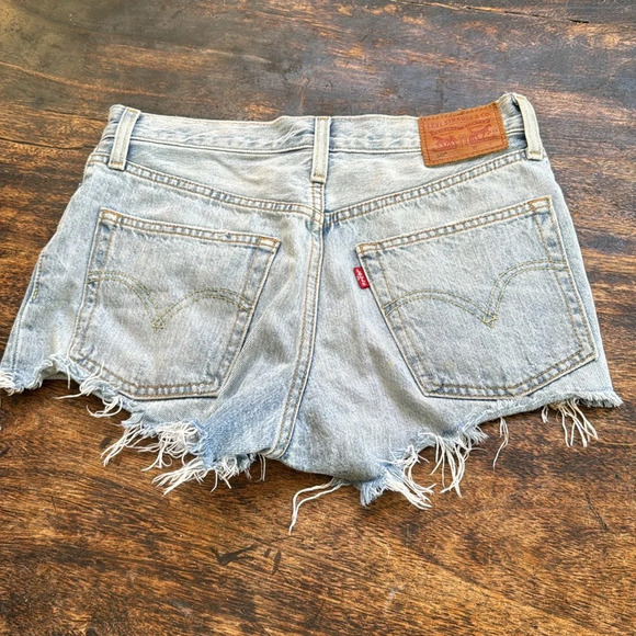Vintage 501 denim cut off shorts size xs 25 - Picture 2 of 9